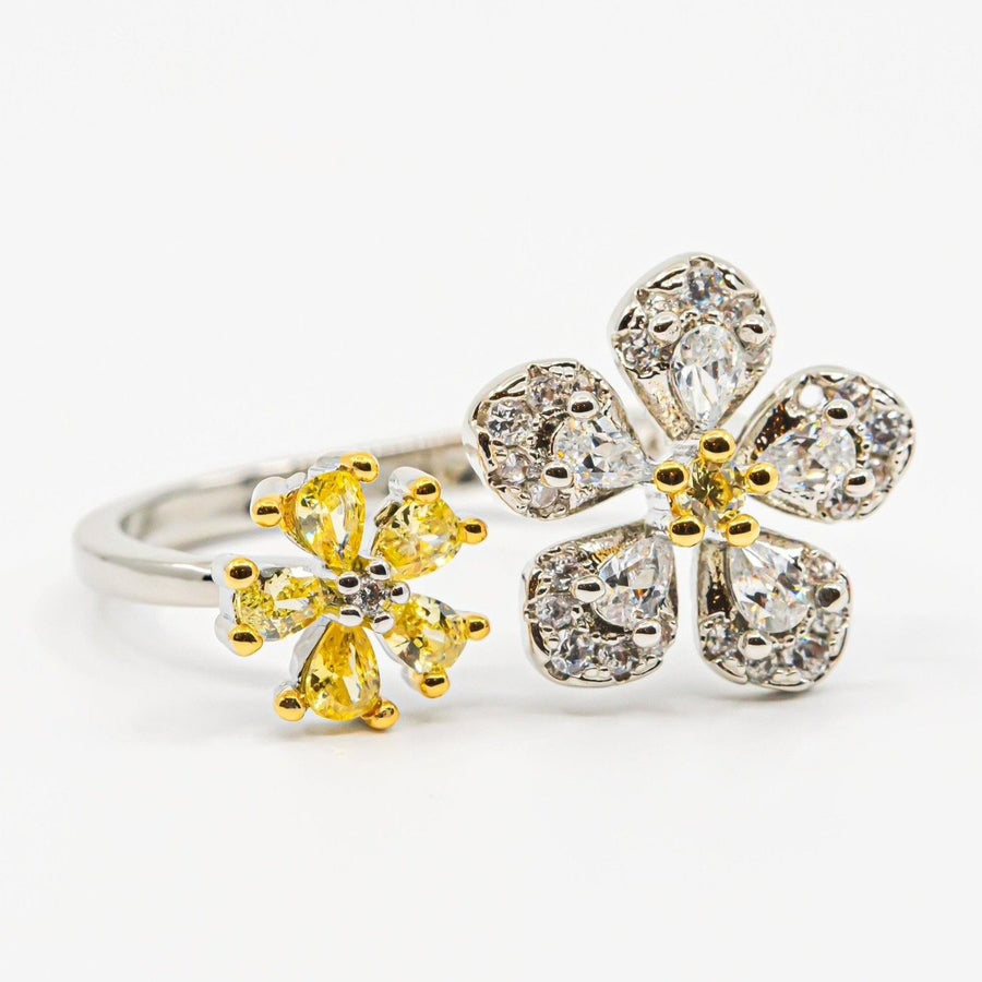 Crystal Daisy Flower Ring